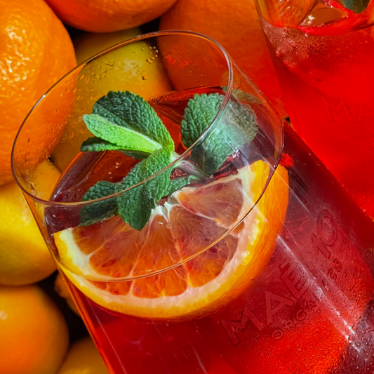 klassischer Aperitivo mit typisch italienischen Aromen als Spritz mit Prosecco